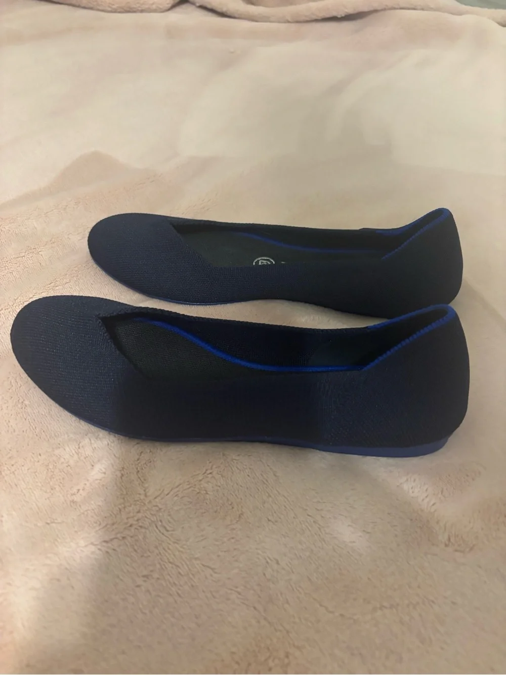 Rothy’s Women’s Size 7 Navy Blue Knit Ballet Flats Washable Shoes